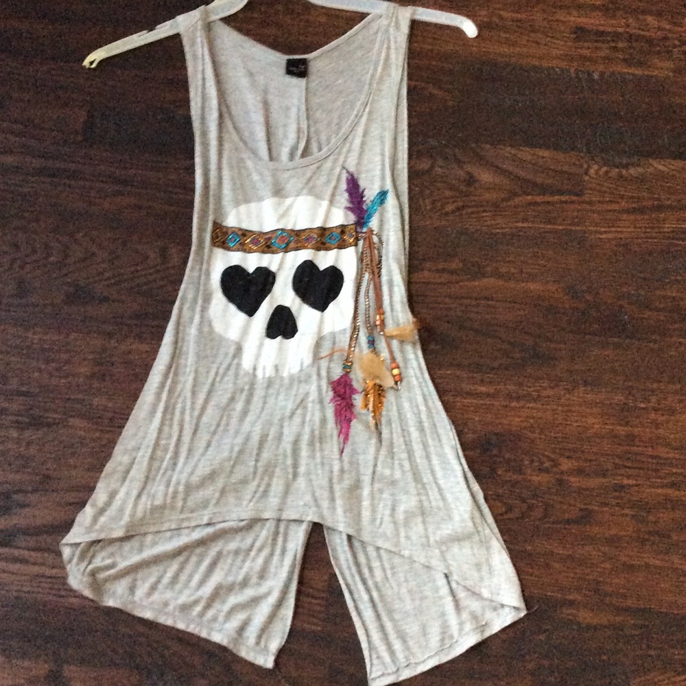 EUC skull tank top size small