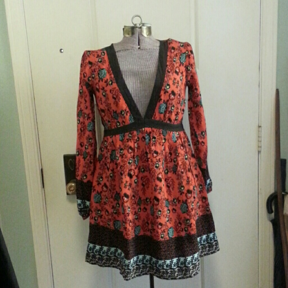 Forever 21 pretty  little  dress or tunic.