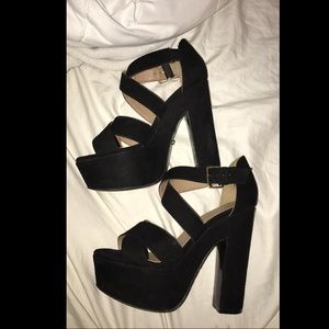 Chunky Chinese laundry type heel