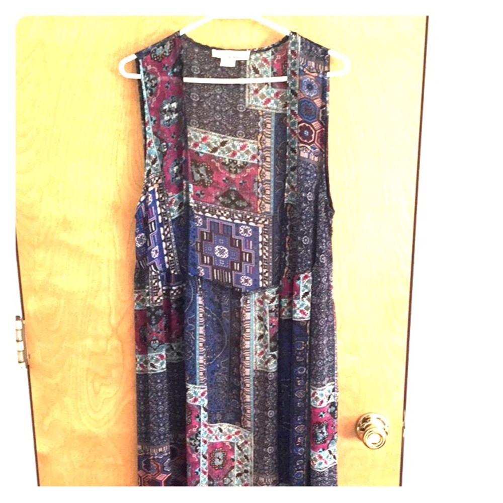 Long Sleeveless Chiffon Patterned Kimono