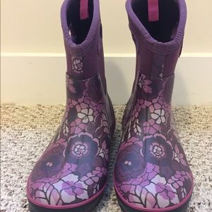 Bogs floral print rain boot