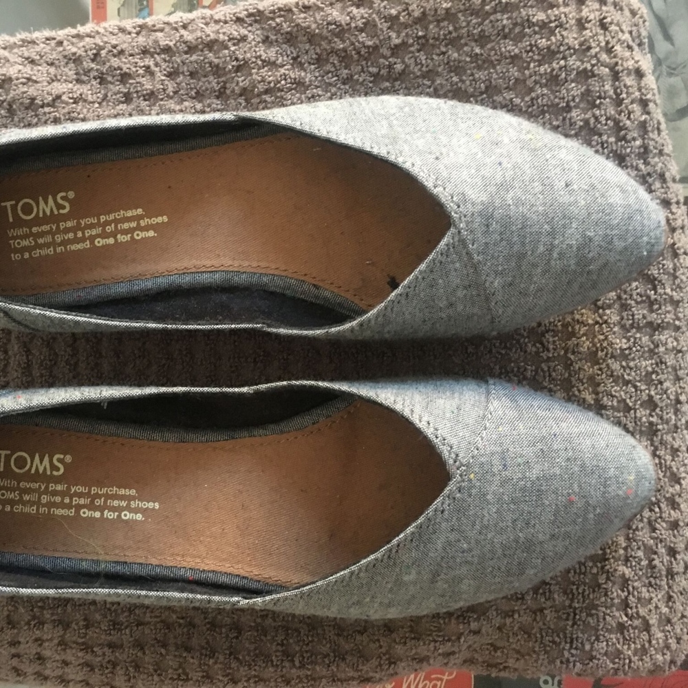 TOMS flats