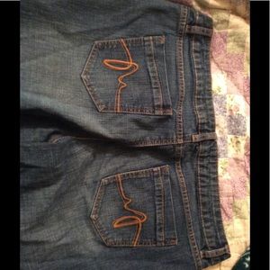 Maxwell Fit Boot cut Capri Jeans