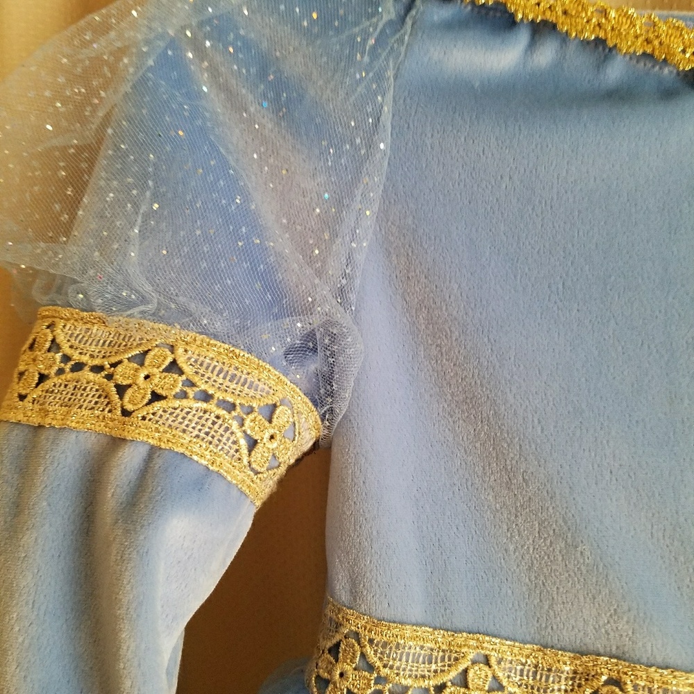 Dress - Picture 2 of 3