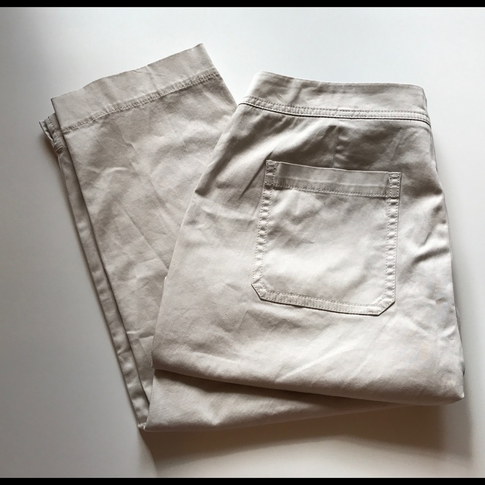 J. Jill Live-In Chino Capri Pants