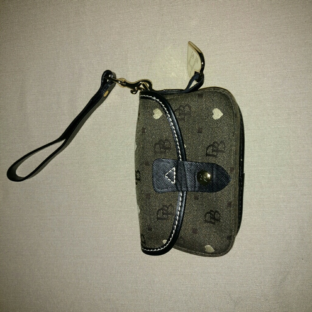 Dooney & Bourke Wristlet