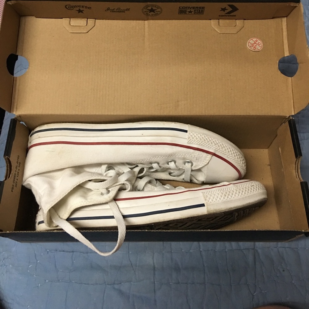 BRAND NEW WHITE HIGH TOO CONVERSE‼️ Worn once‼️