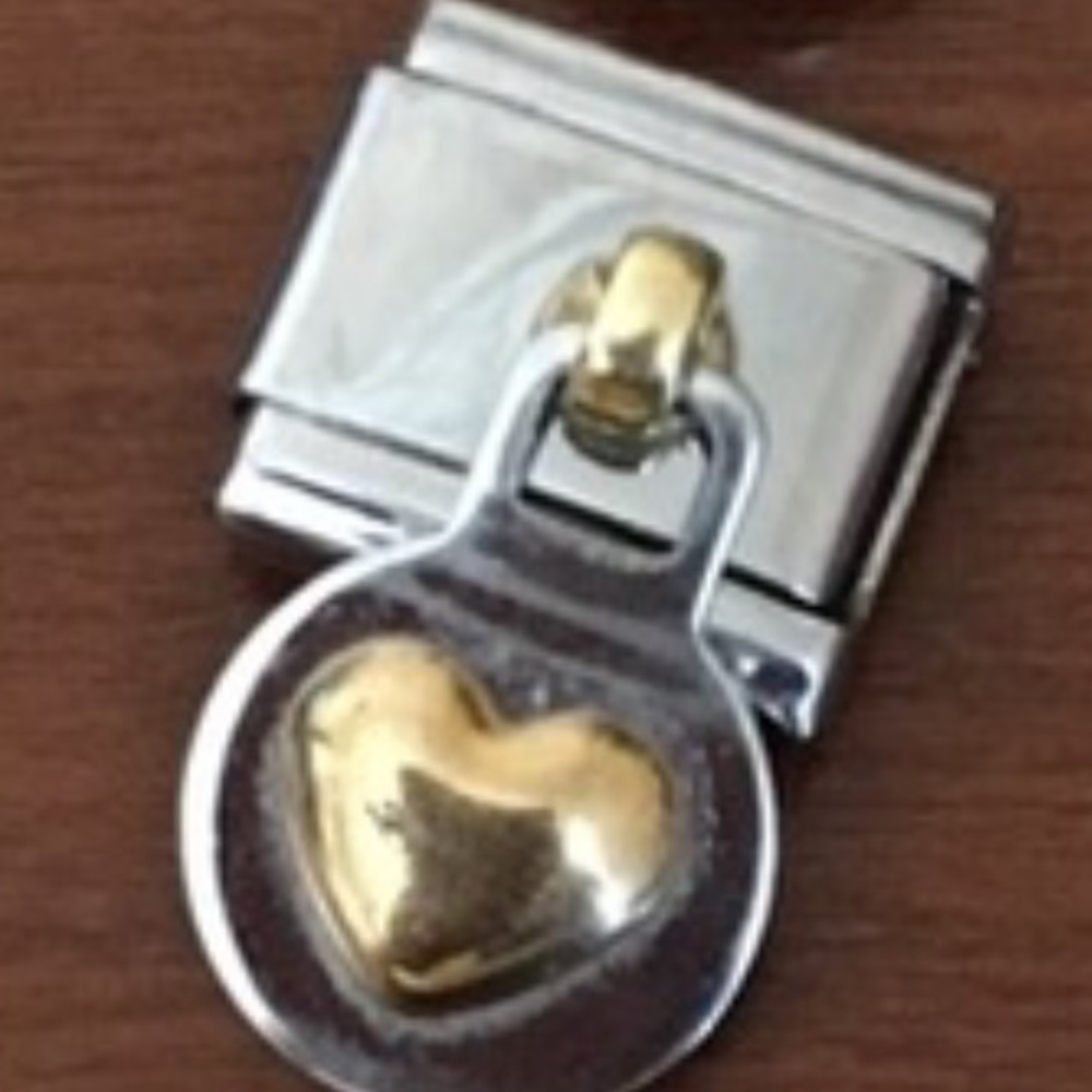 Nomination heart dangle charm