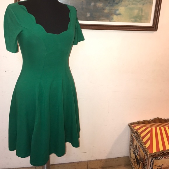 ASOS Sz 2 Skate dress with scallop detail in green - Picture 3 of 8
