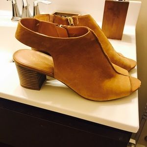 Franco sarto suede tan sandals Franco sarto suede tan sandals