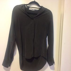 Everlane XS long sleeve silk blouse