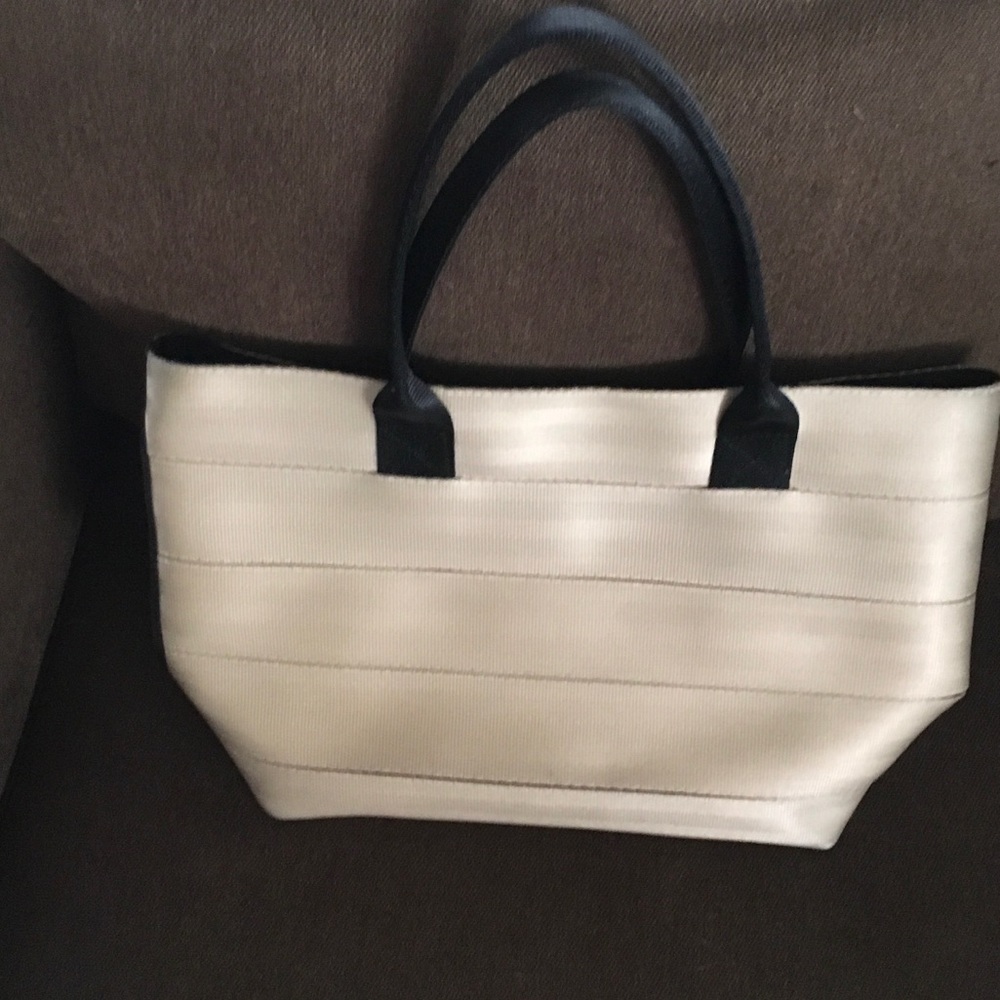 Harvey's Original Seatbelt Bag