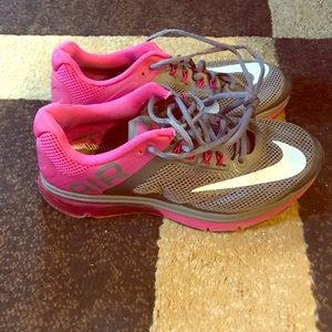 women’s Nike air max