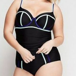 44F Lane bryant swim suit top.