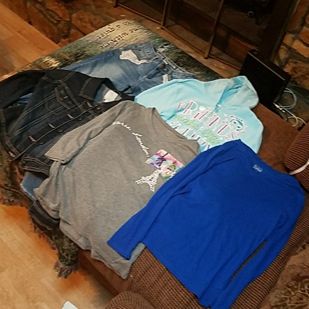 Bundle of size 10/12 jusice