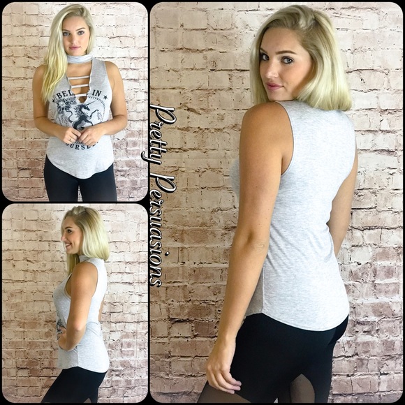 NWT Gray Graphic Print Unicorn Deep V Choker Top🦄 - Picture 3 of 5