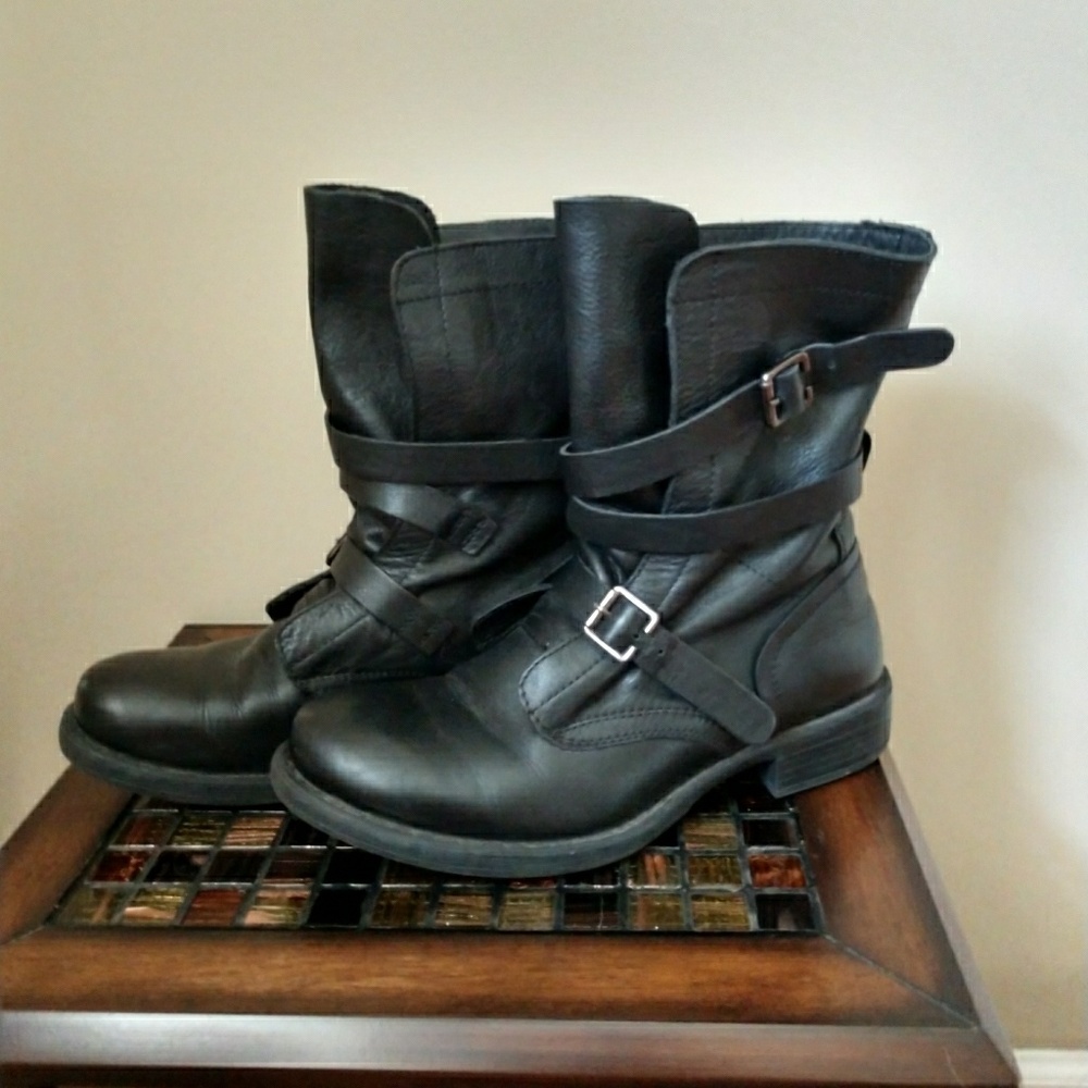 Diba Aiba boots