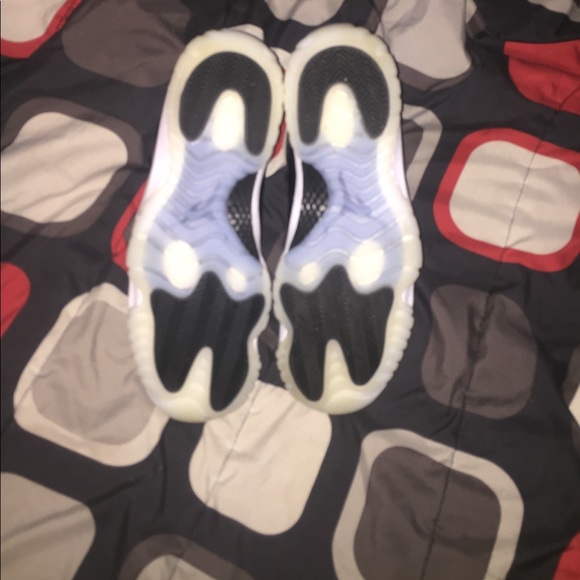Jordan 11 low barons size 12