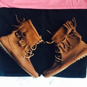 Minnetonka Tramper Boot