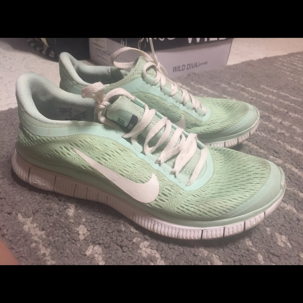 Nike Mint green Free Runs!
