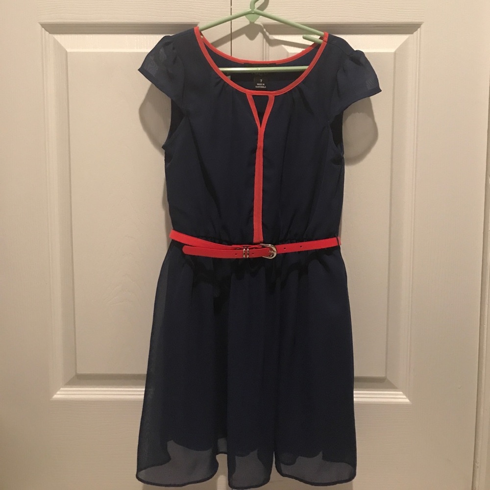 Girls dress