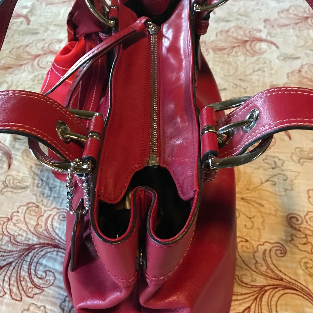 Beautiful Coach Bag with Coordinating scarf - Picture 5 of 8