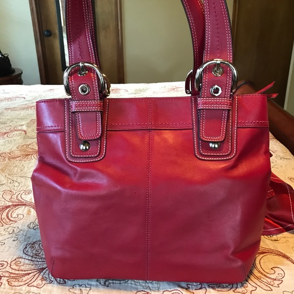 Beautiful Coach Bag with Coordinating scarf - Picture 2 of 8