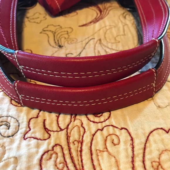 Beautiful Coach Bag with Coordinating scarf - Picture 3 of 8