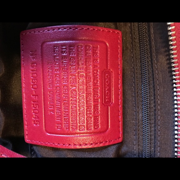 Beautiful Coach Bag with Coordinating scarf - Picture 6 of 8