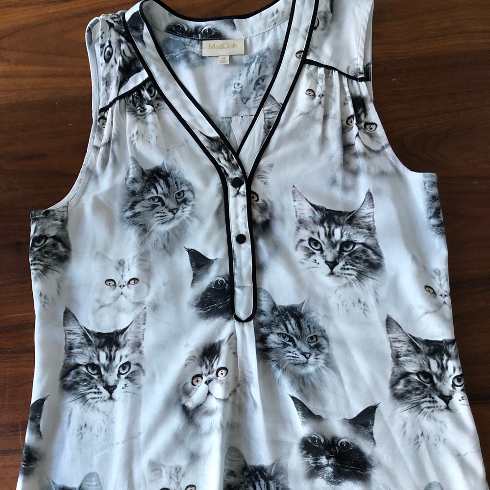 Cafe au soleil modcloth Cat print top