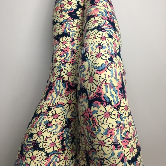 LuLaRoe Pants - LuLaRoe TC Floral Leggings