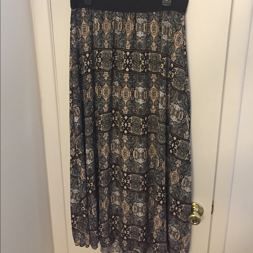 LulaRoe Lucy Skirt