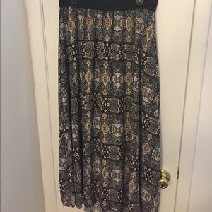 LulaRoe Lucy Skirt