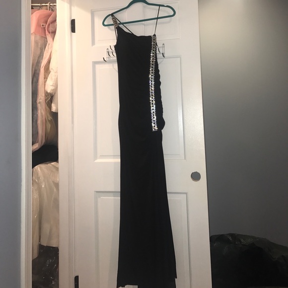 Black Evening Gown - Picture 1 of 2