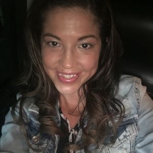 Meet your Posher, Vanessa