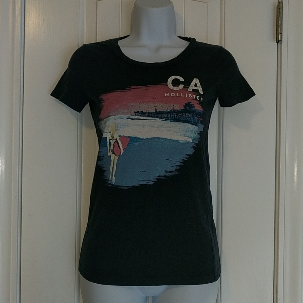 Hollister Tee