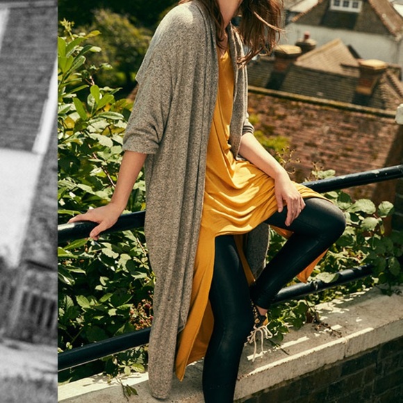 LAST ONE🔥Fuzzy duster Cardigan - Picture 2 of 8