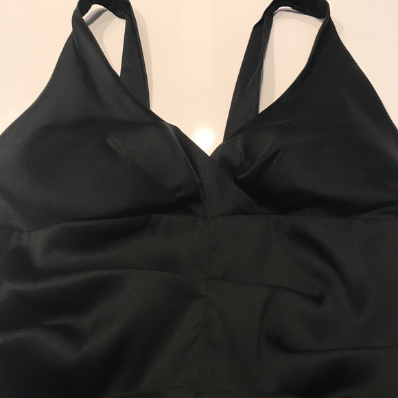 The Perfect Black Dress - Picture 2 of 6