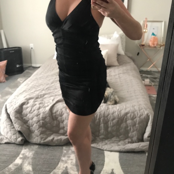 The Perfect Black Dress - Picture 6 of 6