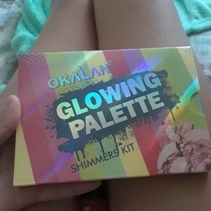Glowing Pallete