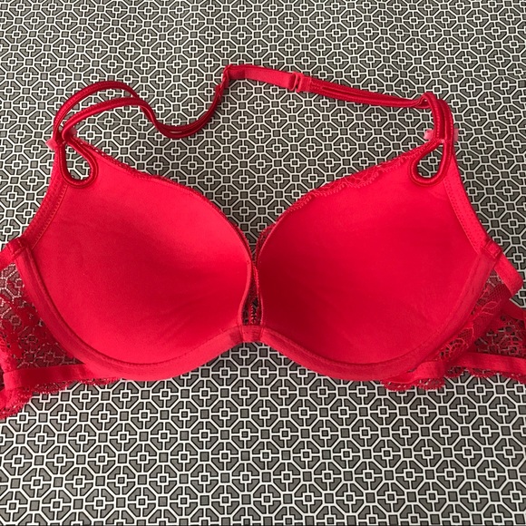 VICTORIA'S SECRET CONVERTIBLE BRA - Picture 6 of 6