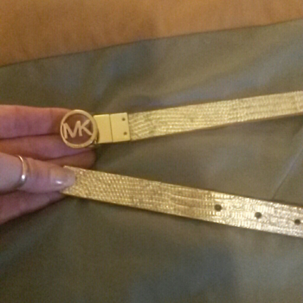 Authentic Michael Kors Reverseable Belt