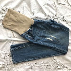 Pea in the Pod boyfriend jeans in size 26.