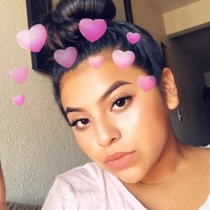 Meet your Posher, Leslie