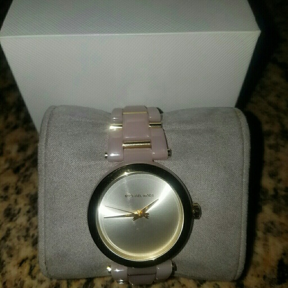 Michael kors Accessories - Michael kors