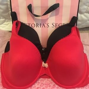 Victoria's Secret Bra Bundle - Red & Black 34DDD