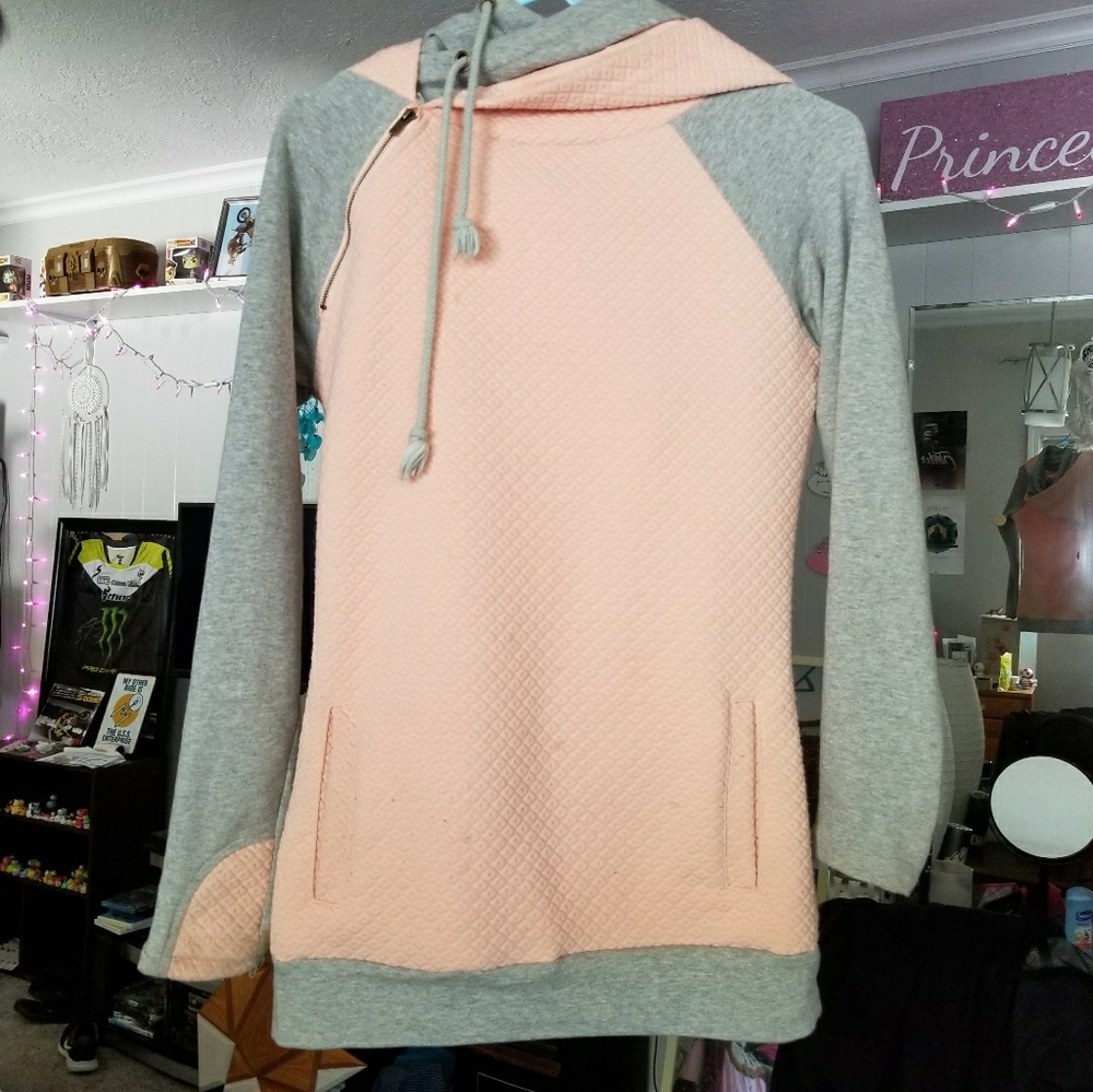 SOLD ON MERC - Picture 2 of 4