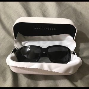 Marc Jacobs woman's sunglasses like new Marc Jacobs woman's sunglasses like new