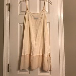 Boutique shirt extender. Size Medium