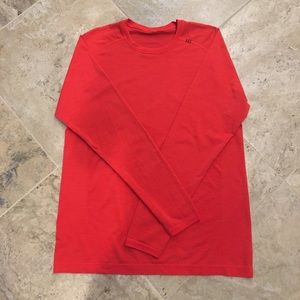 Lululemon Metal Vent Tech Long Sleeve
